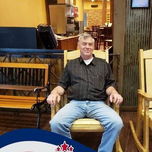 Meet your Posher, Bobbie